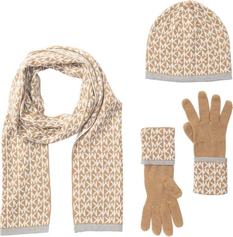 michael kors schal und mütze set|Designer Schals, Mützen, Hüte und Handschuhe für Damen.